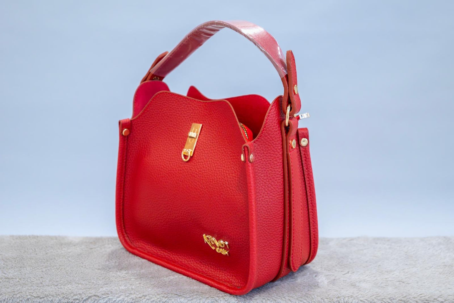 Дизайнерска Дамска Чанта "City Charm" | К7EVENCA$H