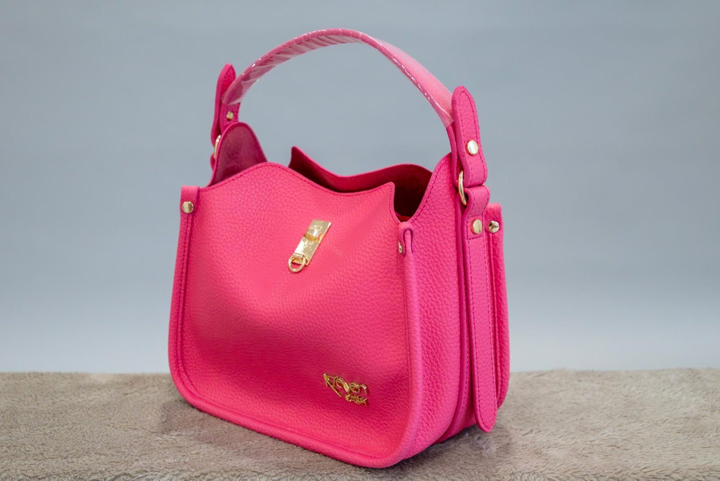 Дизайнерска Дамска Чанта "City Charm" | К7EVENCA$H